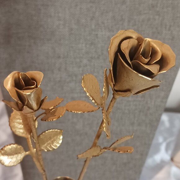 Ted Arnold Brass Roses in Vase - Picture 4 of 5